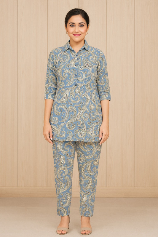 Women’s Blue Paisley Printed Cotton Kurta with Pant Set